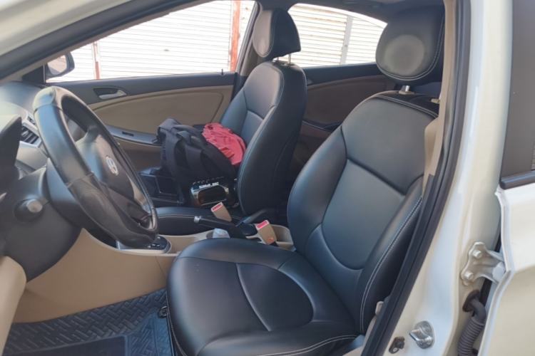 Used Hyundai Verna (older generation) 2016 1.4L Automatic Leading-Edge GLX Left Front Seat