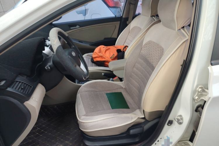 Used Hyundai Verna (older generation) 2016 1.4L Automatic Leading-Edge GLX Left Front Seat