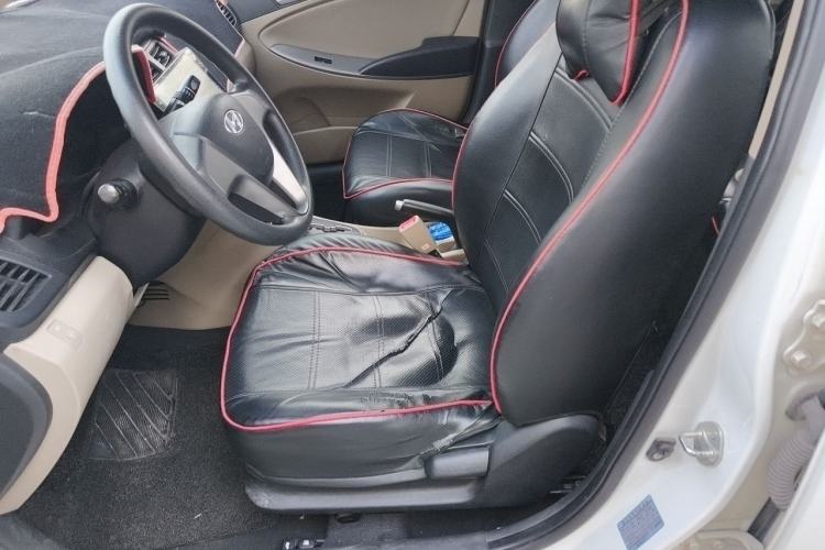 Used Hyundai Verna (older generation) 2016 1.4L Automatic Smart GLS Left Front Seat