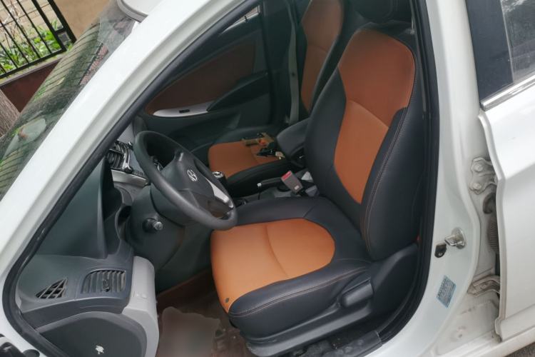 Used Hyundai Verna (older generation) 2016 1.4L Manual Smart GLS Trim Left Front Seat