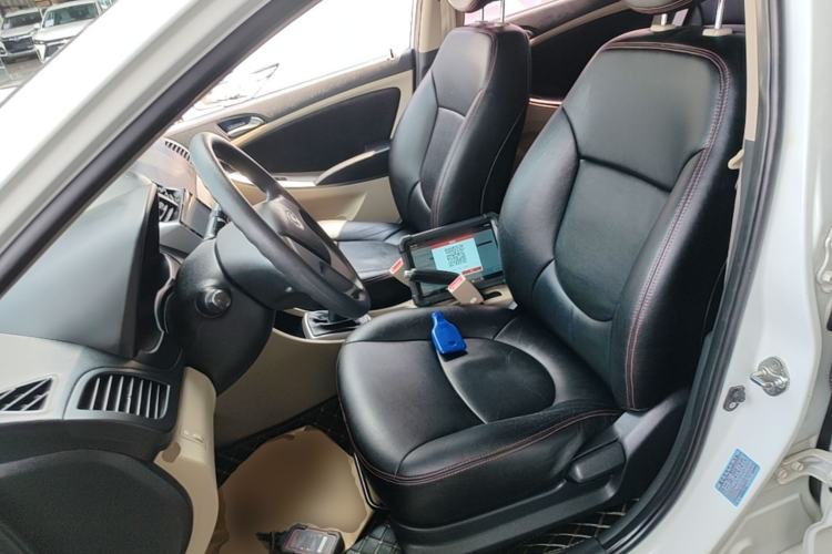 Used Hyundai Verna (older generation) 2016 1.4L Manual Smart GLS Trim Left Front Seat
