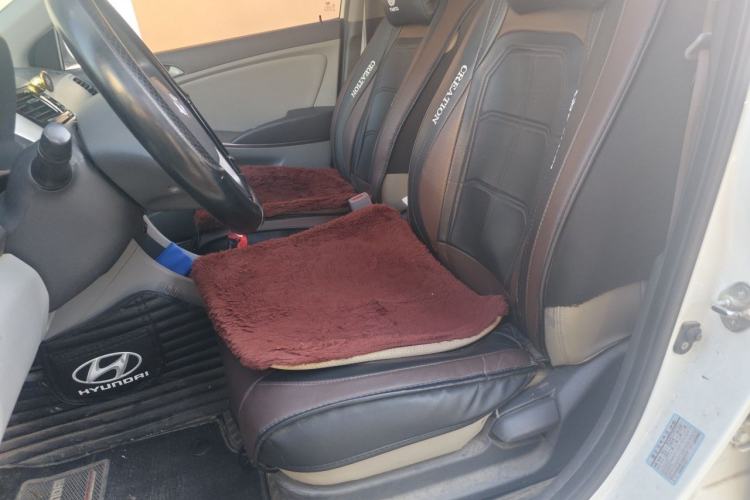 Used Hyundai Verna (older generation) 2016 1.4L Manual Smart GLS Trim Left Front Seat
