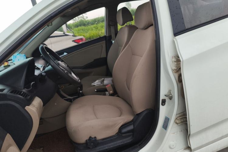 Used Hyundai Verna (older generation) 2016 1.4L Manual Flagship TOP Model Left Front Seat