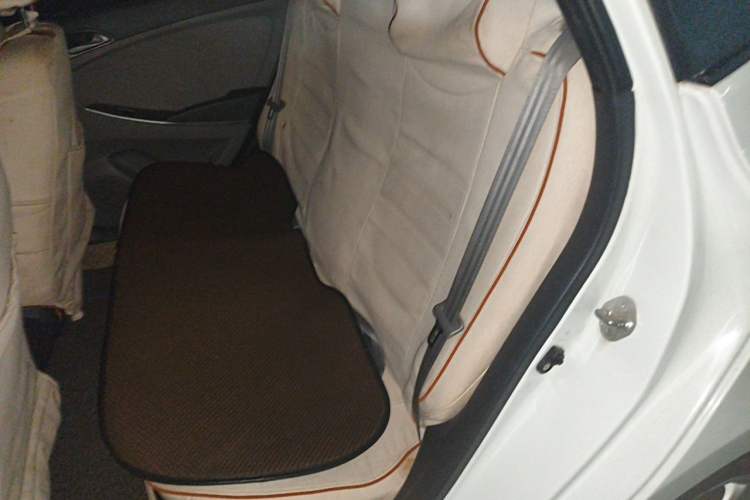 Used Hyundai Verna (older generation) 2016 1.4L Manual Smart GLS Trim Left Rear Seat