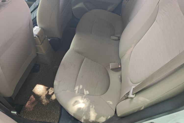 Used Hyundai Verna (older generation) 2016 1.4L Automatic Smart GLS Left Rear Seat