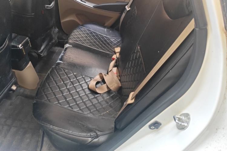 Used Hyundai Verna (older generation) 2016 1.4L Manual Smart GLS Trim Left Rear Seat