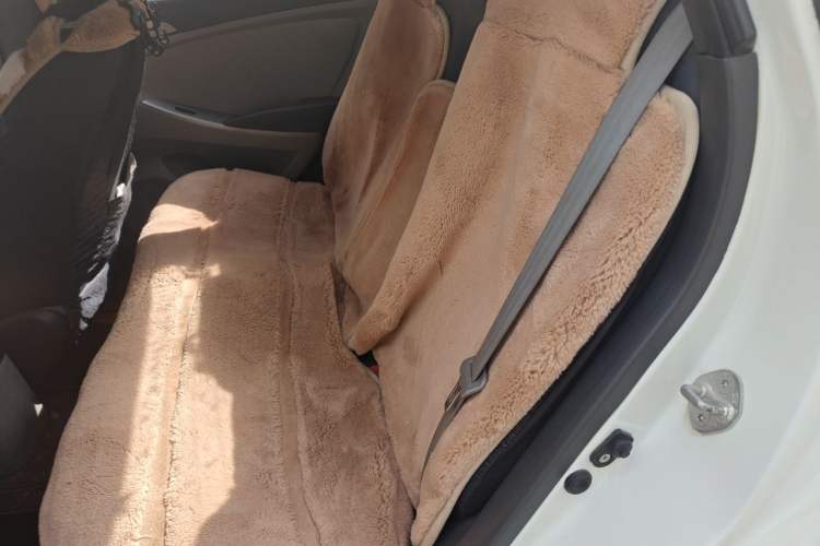 Used Hyundai Verna (older generation) 2016 1.4L Manual Smart GLS Trim Left Rear Seat