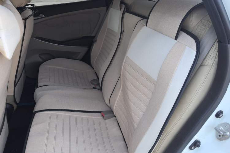 Used Hyundai Verna (older generation) 2016 1.4L Manual Smart GLS Trim Left Rear Seat