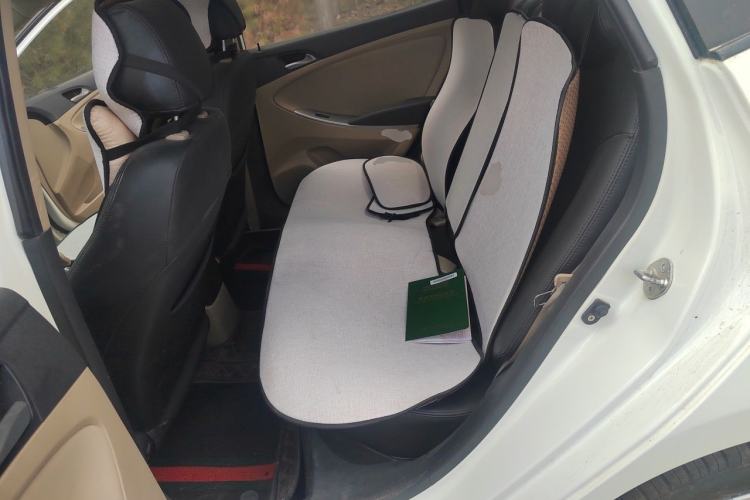 Used Hyundai Verna (older generation) 2016 1.4L Manual Smart GLS Trim Left Rear Seat