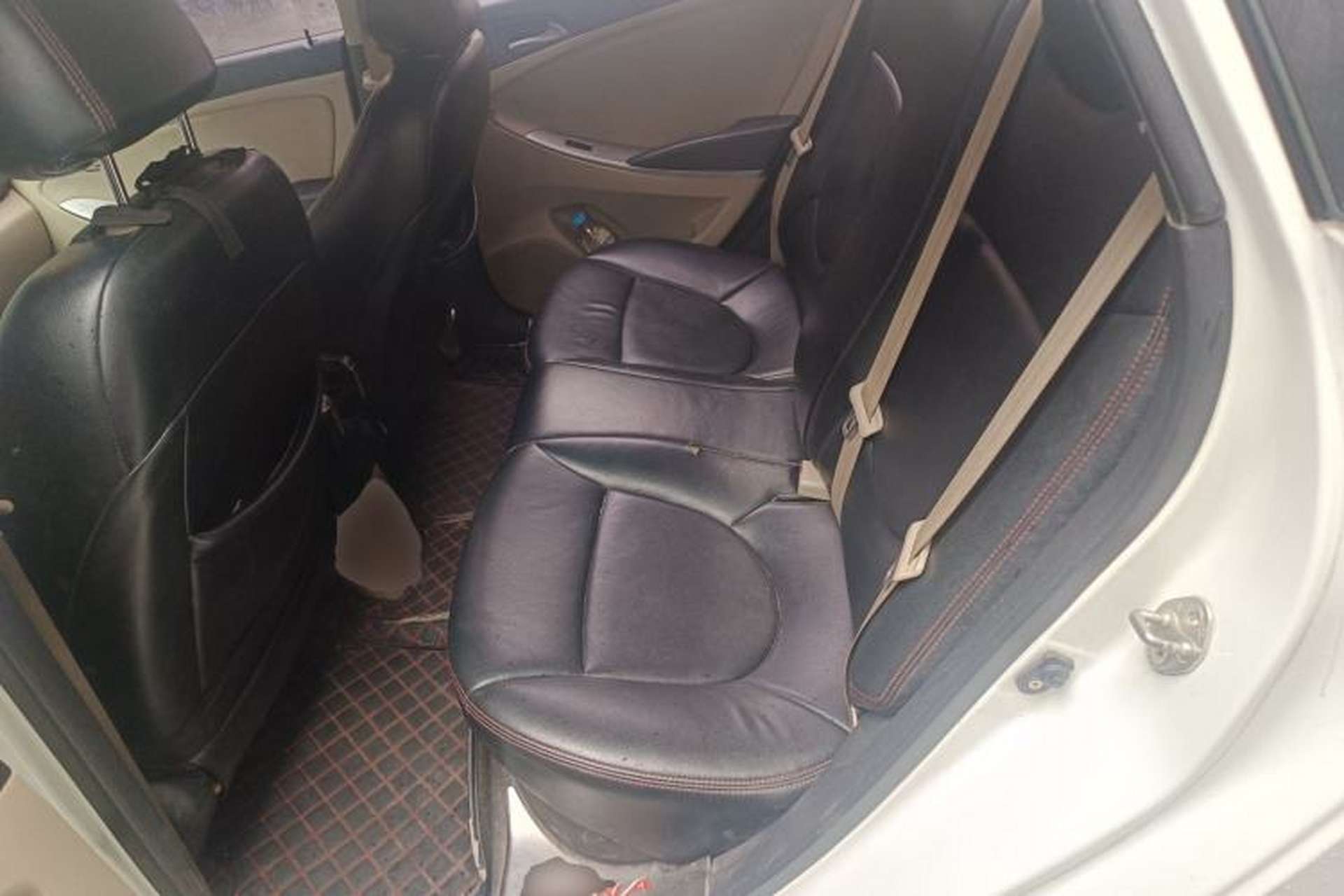 Used Hyundai Verna (older generation) 2016 1.4L Manual Smart GLS Trim Left Rear Seat