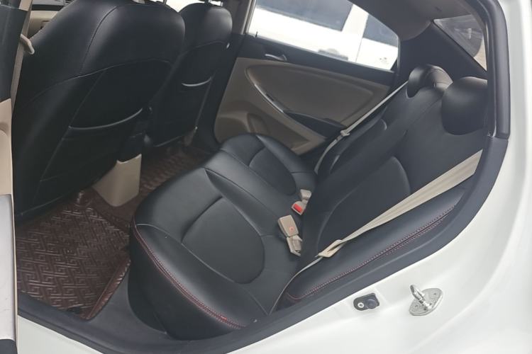 Used Hyundai Verna (older generation) 2016 1.4L Manual Smart GLS Trim Left Rear Seat