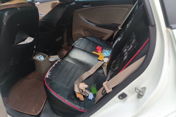 Used Hyundai Verna (older generation) 2016 1.4L Manual Smart GLS Trim Left Rear Seat