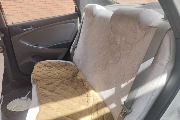 Used Hyundai Verna (older generation) 2016 1.4L Manual Smart GLS Trim Left Rear Seat