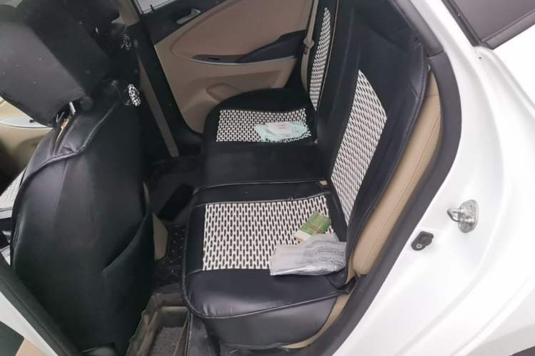 Used Hyundai Verna (older generation) 2016 1.4L Manual Smart GLS Trim Left Rear Seat