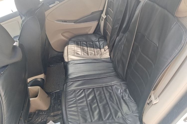 Used Hyundai Verna (older generation) 2016 1.4L Manual Smart GLS Trim Left Rear Seat
