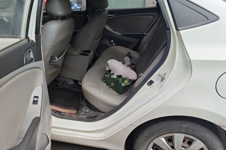 Used Hyundai Verna (older generation) 2016 1.4L Manual Smart GLS Trim Left Rear Seat