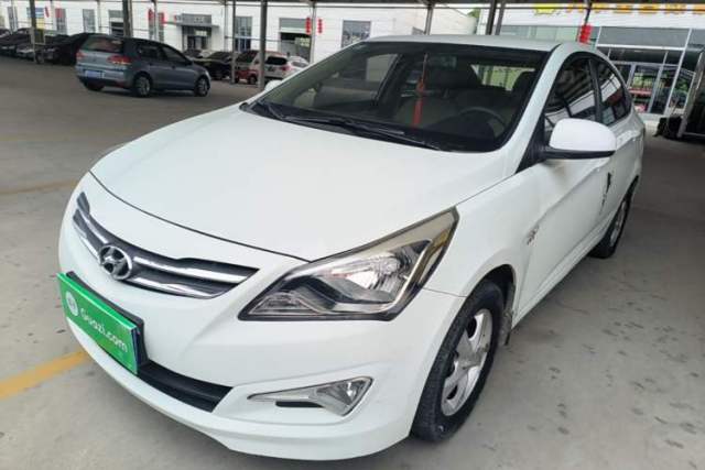 Used Hyundai Verna (older generation) 2016 1.4L Manual Smart GLS Trim