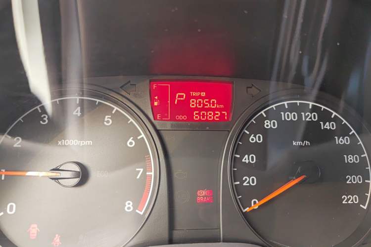 Used Hyundai Verna (older generation) 2016 1.4L Automatic Smart GLS Odometer Close Up