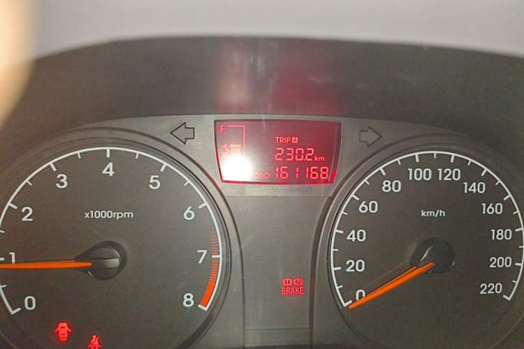 Used Hyundai Verna (older generation) 2016 1.4L Manual Smart GLS Trim Odometer Close Up