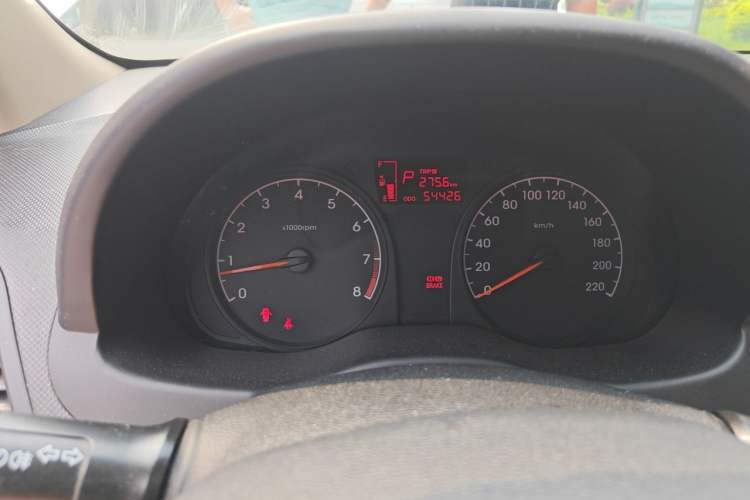 Used Hyundai Verna (older generation) 2016 1.4L Automatic Smart GLS Odometer Close Up
