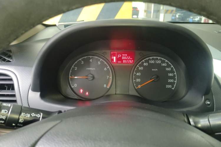 Used Hyundai Verna (older generation) 2016 1.4L Automatic Smart GLS Odometer Close Up