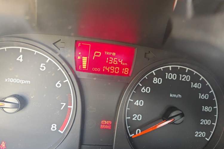 Used Hyundai Verna (older generation) 2016 1.4L Automatic Smart GLS Odometer Close Up
