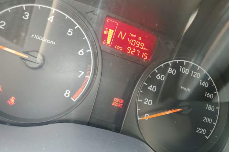 Used Hyundai Verna (older generation) 2016 1.4L Automatic Smart GLS Odometer Close Up