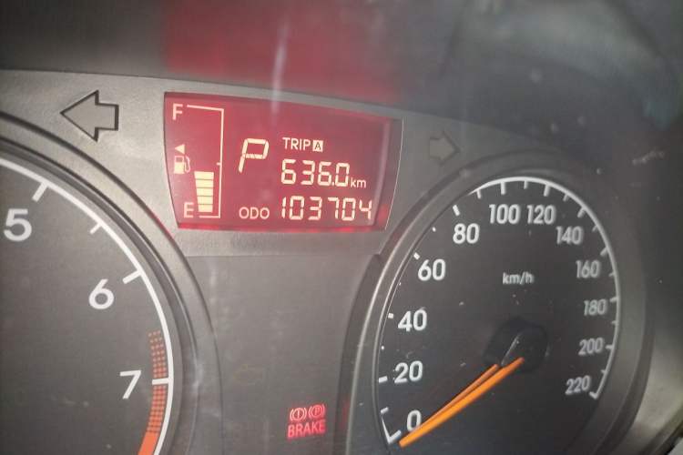Used Hyundai Verna (older generation) 2016 1.4L Automatic Smart GLS Odometer Close Up