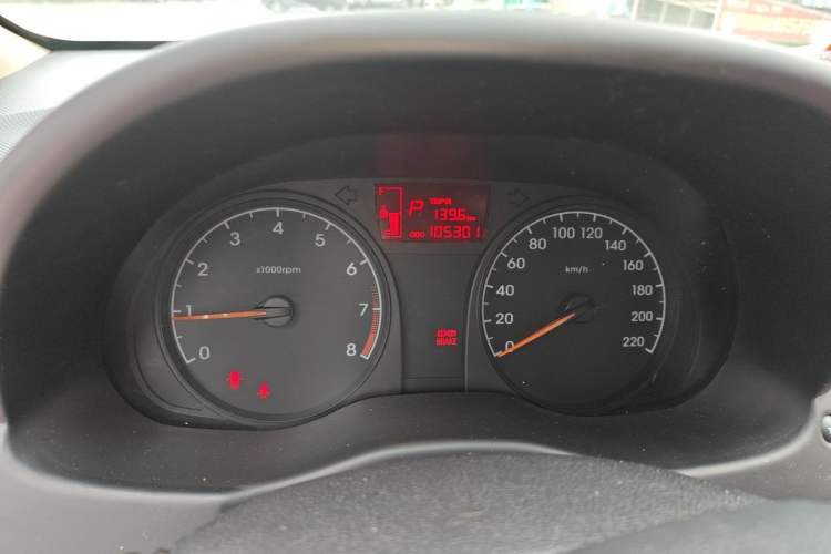 Used Hyundai Verna (older generation) 2016 1.4L Automatic Smart GLS Odometer Close Up