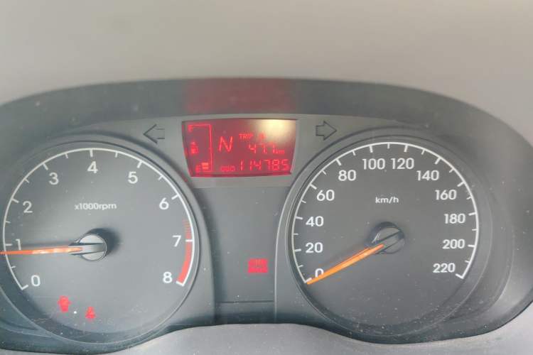 Used Hyundai Verna (older generation) 2016 1.4L Automatic Smart GLS Odometer Close Up