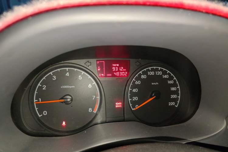 Used Hyundai Verna (older generation) 2016 1.4L Manual Smart GLS Trim Odometer Close Up