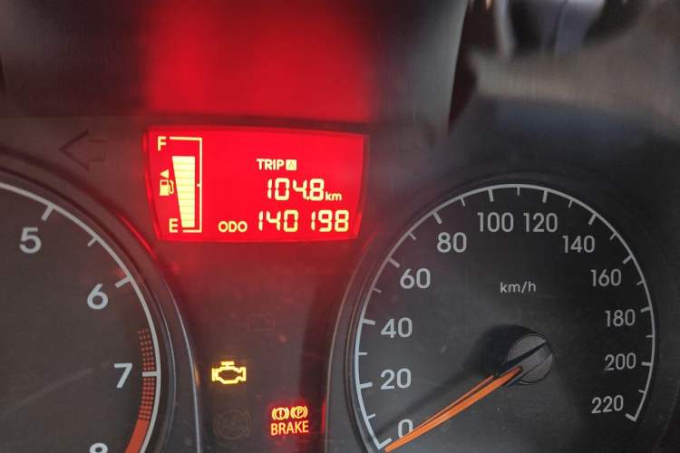 Used Hyundai Verna (older generation) 2016 1.4L Manual Fashion GS Odometer Close Up