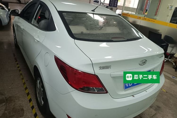 Used Hyundai Verna (older generation) 2016 1.4L Automatic Smart GLS Rear