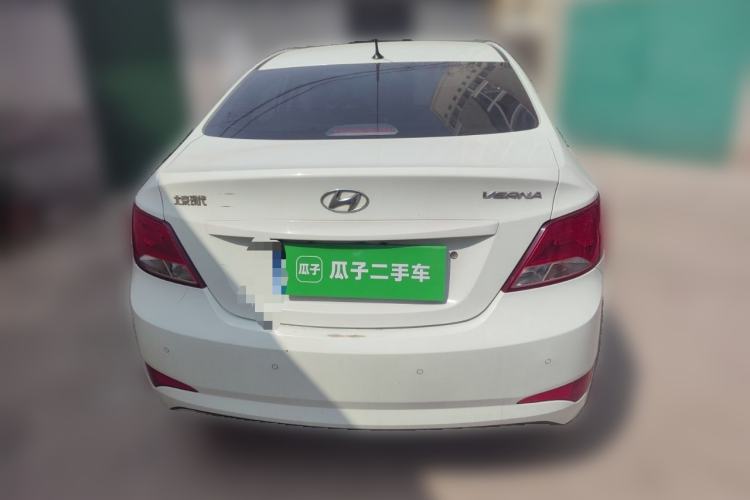 Used Hyundai Verna (older generation) 2016 1.4L Manual Fashion GS Rear