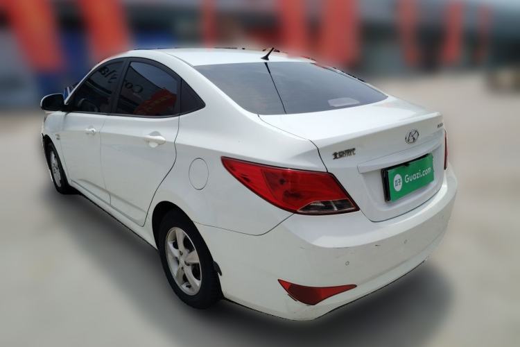 Used Hyundai Verna (older generation) 2016 1.4L Manual Smart GLS Trim Rear Left 45 Deg