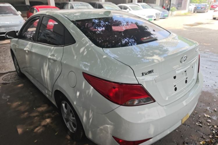 Used Hyundai Verna (older generation) 2016 1.4L Automatic Smart GLS Rear Left 45 Deg