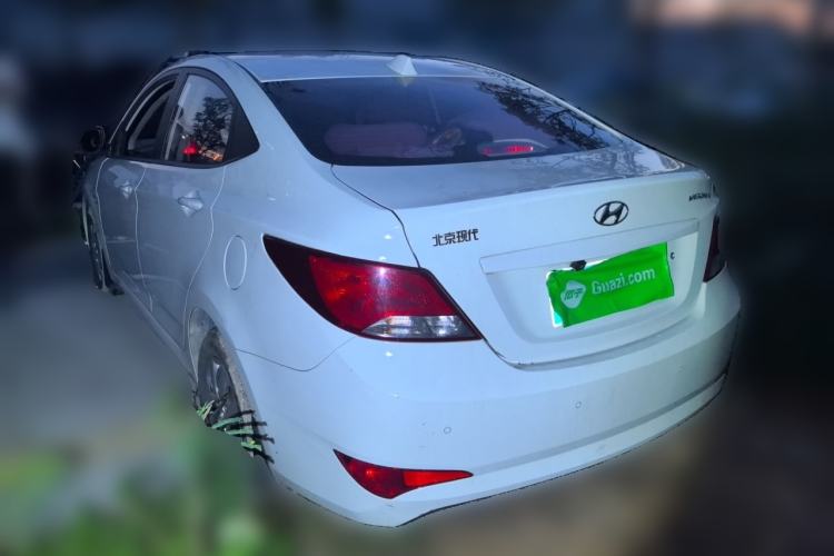 Used Hyundai Verna (older generation) 2016 1.4L Manual Fashion GS Rear Left 45 Deg