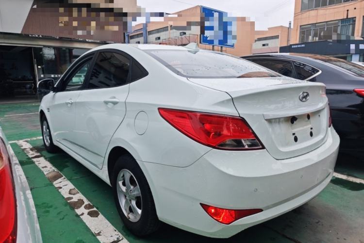 Used Hyundai Verna (older generation) 2016 1.4L Automatic Smart GLS Rear Left 45 Deg