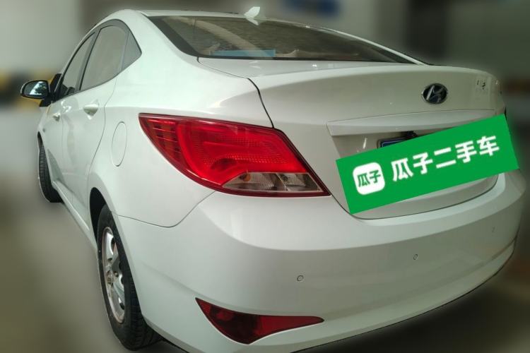 Used Hyundai Verna (older generation) 2016 1.4L Automatic Smart GLS Rear Left 45 Deg
