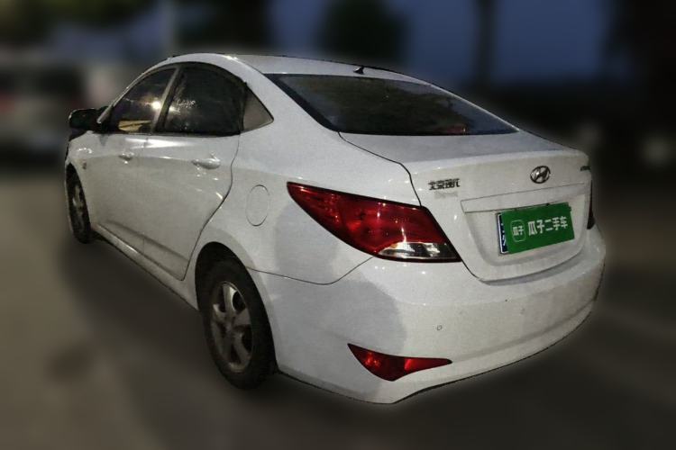 Used Hyundai Verna (older generation) 2016 1.4L Manual Smart GLS Trim Rear Left 45 Deg