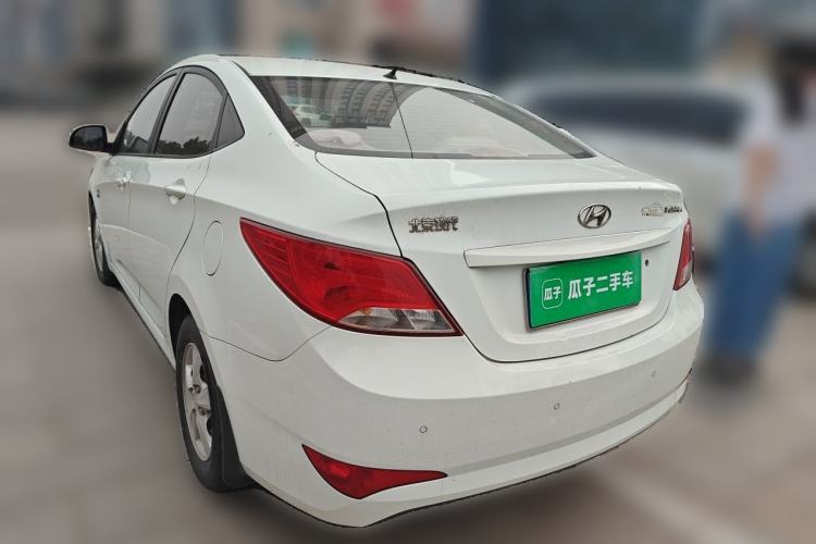 Used Hyundai Verna (older generation) 2016 1.4L Automatic Smart GLS Rear Left 45 Deg