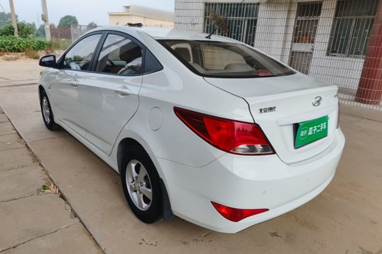 Used Hyundai Verna (older generation) 2016 1.4L Automatic Smart GLS Rear Left 45 Deg