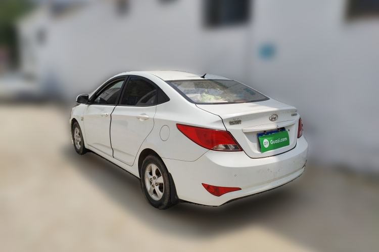 Used Hyundai Verna (older generation) 2016 1.4L Manual Smart GLS Trim Rear Left 45 Deg