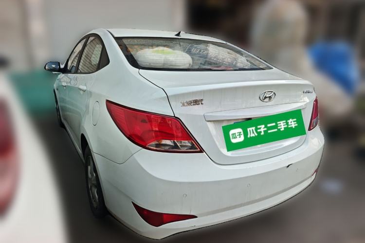 Used Hyundai Verna (older generation) 2016 1.4L Automatic Smart GLS Rear Left 45 Deg
