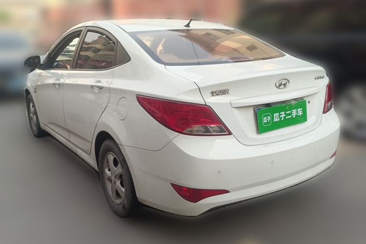 Used Hyundai Verna (older generation) 2016 1.4L Automatic Smart GLS Rear Left 45 Deg