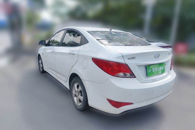 Used Hyundai Verna (older generation) 2016 1.4L Automatic Smart GLS Rear Left 45 Deg