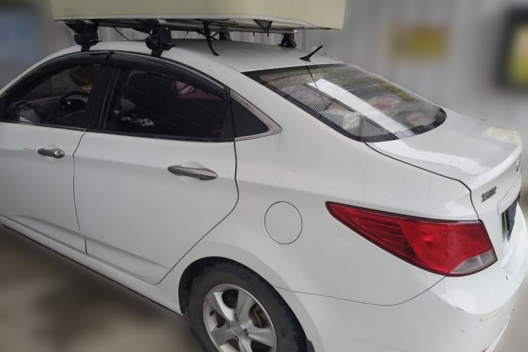 Used Hyundai Verna (older generation) 2016 1.4L Manual Smart GLS Trim Rear Left 45 Deg