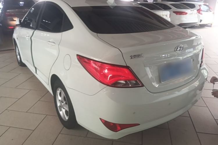 Used Hyundai Verna (older generation) 2016 1.4L Automatic Smart GLS Rear Left 45 Deg