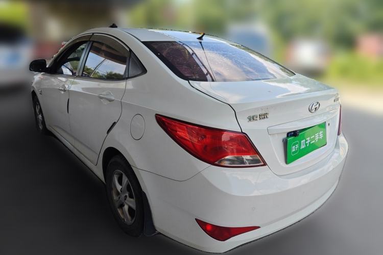 Used Hyundai Verna (older generation) 2016 1.4L Manual Fashion GS Rear Left 45 Deg