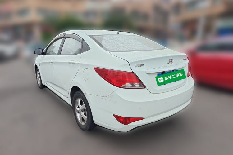 Used Hyundai Verna (older generation) 2016 1.4L Manual Smart GLS Trim Rear Left 45 Deg